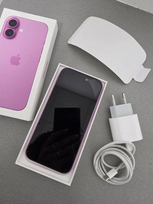 IPhone 16 256GB. + Apple watch  SE3 40mm