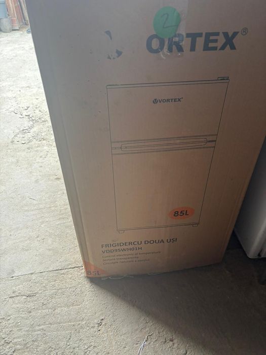 Frigider nou Vortex