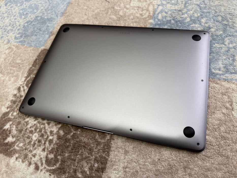 MacBook Air. M1|8 Ядер. 256ГБ