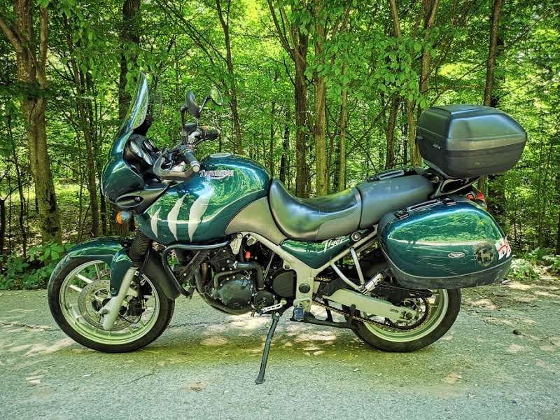 Vand Triumph Tiger 955i urgent