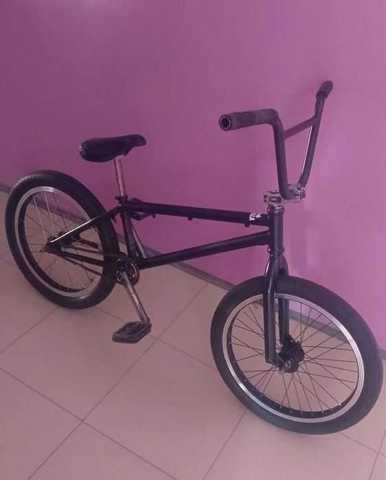 Продам велосипед BMX.