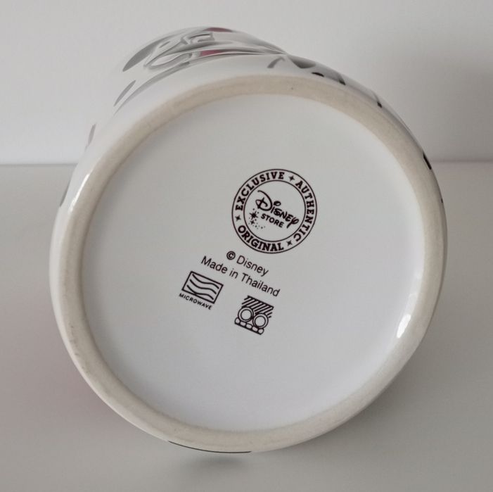 Голяма оригинална Дисни чаша от "101 далматинци"