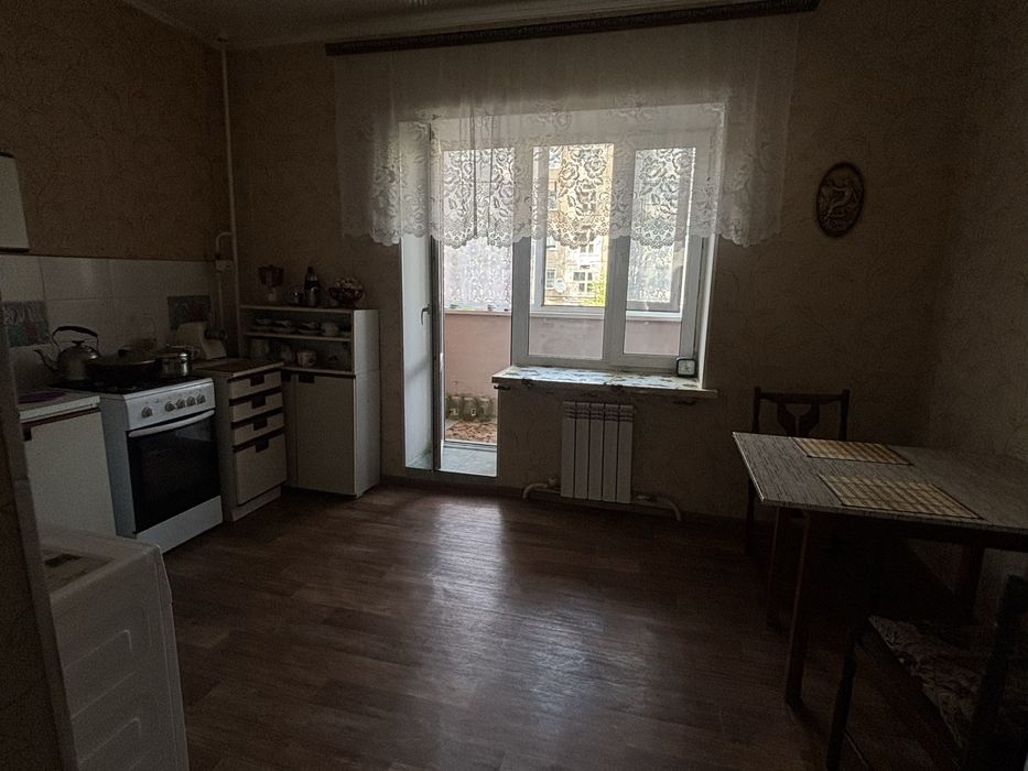 Продается 1 комн квартира в районе КЖБИ
