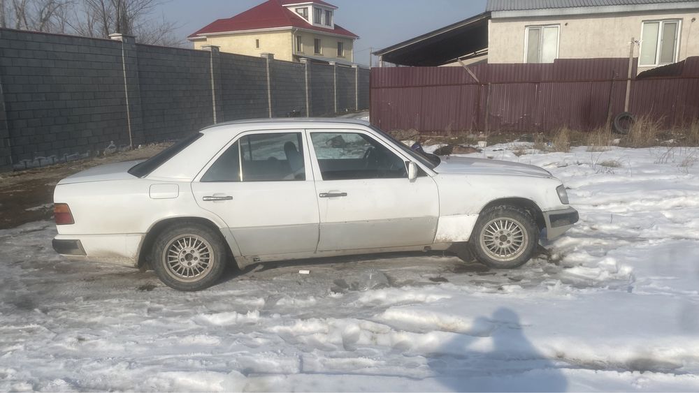 Мерседес Бенс 2.0