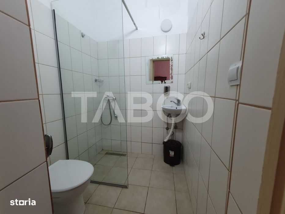 Casa de inchiriat zona Centrala 6 camere se inchiriaza si la muncitori