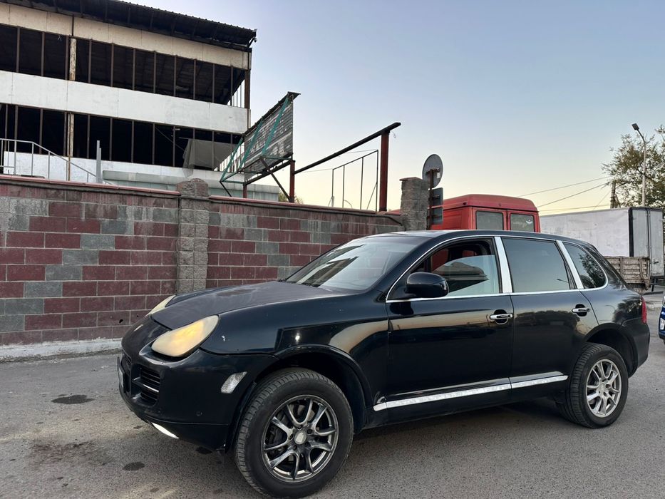 Продам порш каен 2004