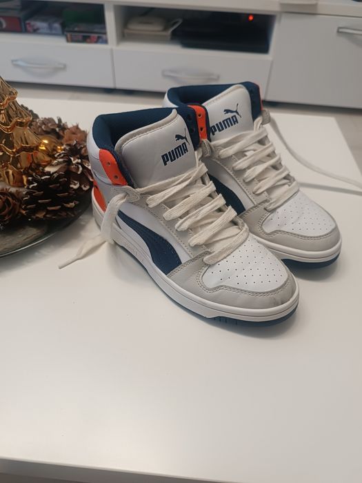 Adidasi iarna Puma original impecabili marimea 36