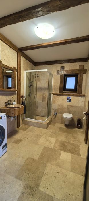 Vilă deosebită la Apa Sărată în Tauții Măgherăuș