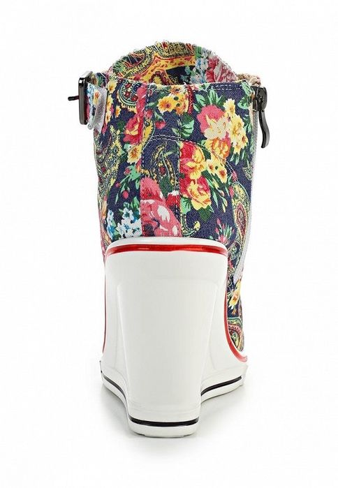 Кеды на танкетке. 38 размер