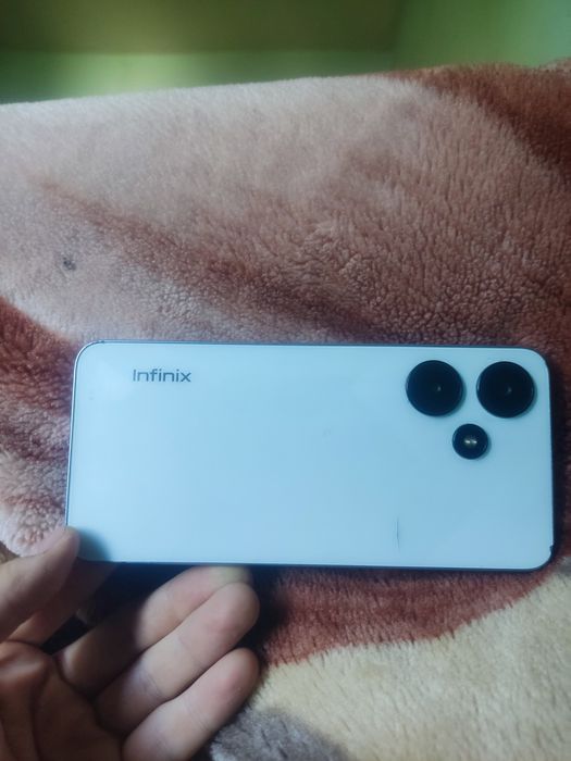 Infinix HOT 30i б/у