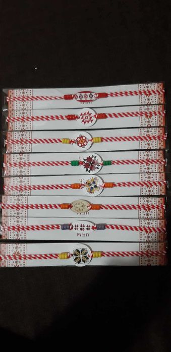 Ръчно изработени мартеници с  бродерия