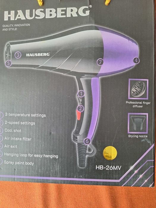 Uscătorul de păr Hausberg HB-26MV (negru-mov) este un aparat compact și puternic de 2000–2400W, ideal atât pentru utilizare acasă, cât / călătorii