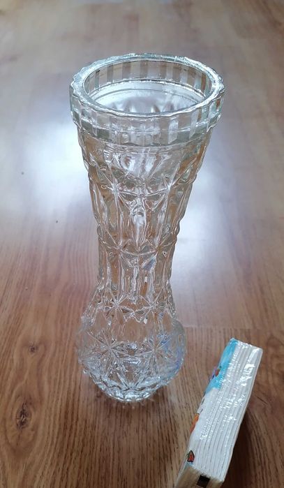 Стъклени вази за цретя