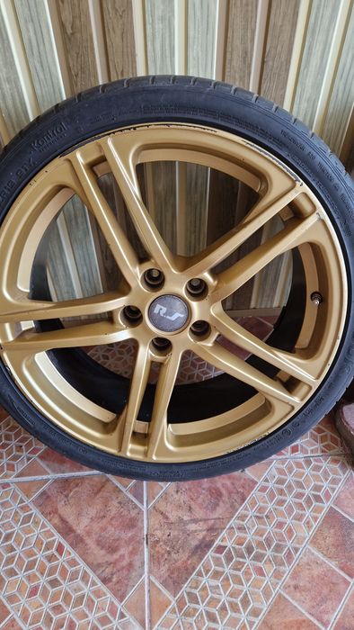 Vând jante cu anvelope vară 235/35/R19