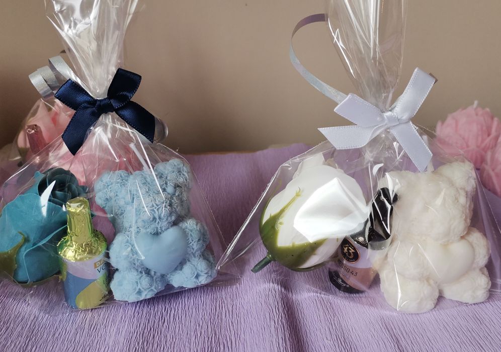 Подаръчни торбички и свещи