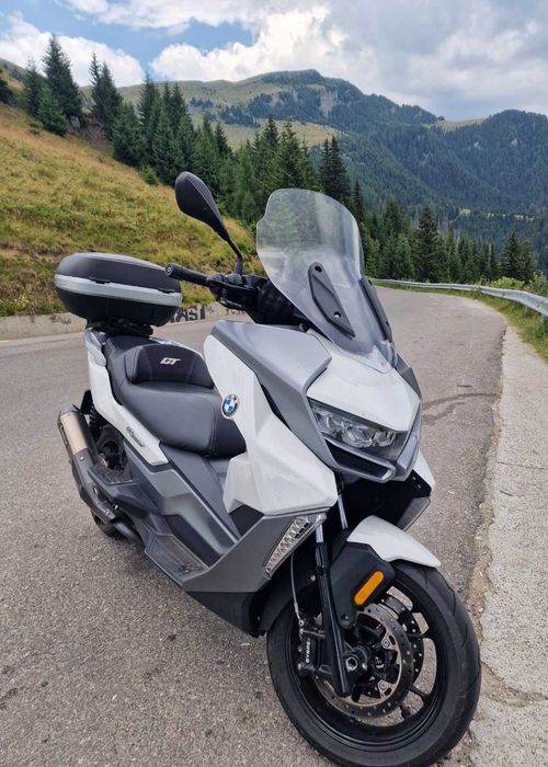 Vand Bmw C400GT, 2019, echipata cu Akrapovic, top case Givi V70
