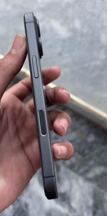 продавам iphone17