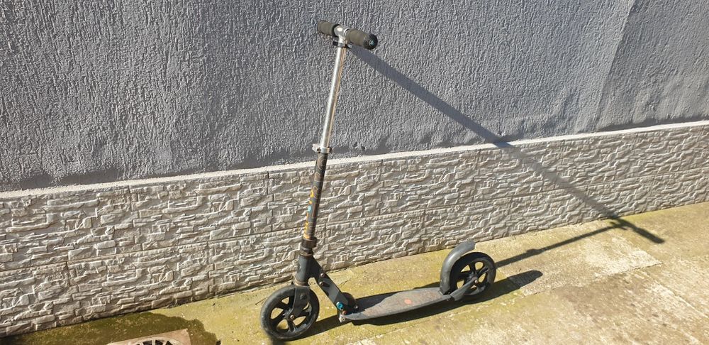 Bicicleta și trotinete