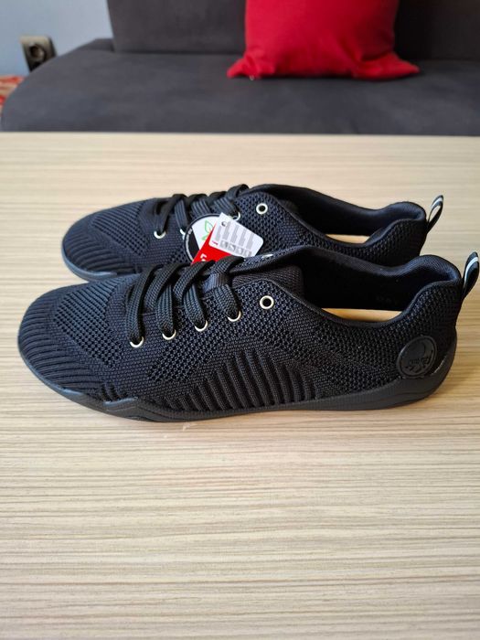 Нови дамски черни обувки Rieker