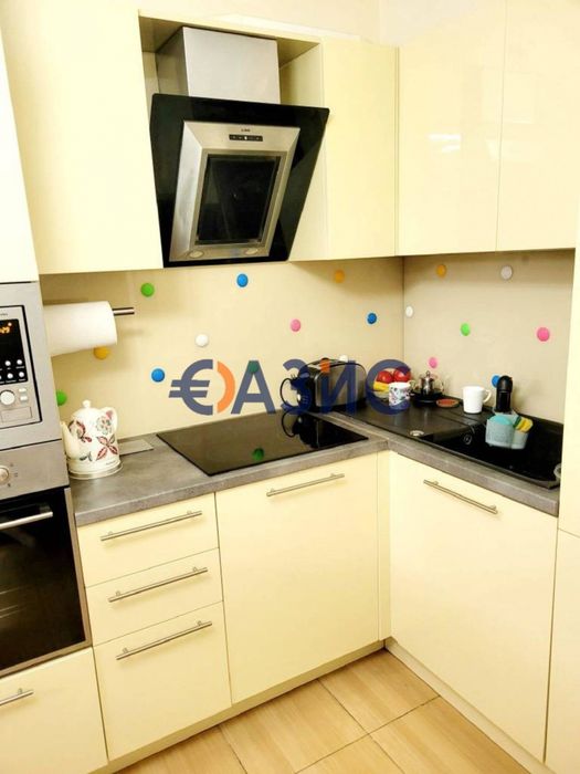 Продава се Тристаен апартамент в Несебър - 77 кв.м за 1598 €/кв.м - Снимка #3