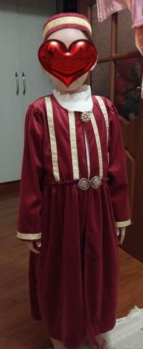 Продается национальный шапан для девочек 2шт