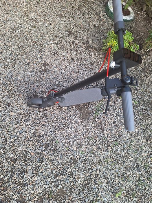 Vând trotineta xiaomi 4 Pro