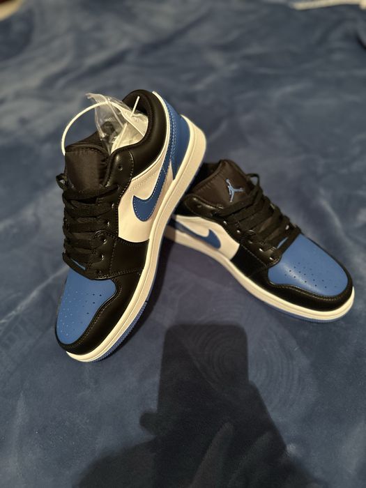 Продам кроссовки