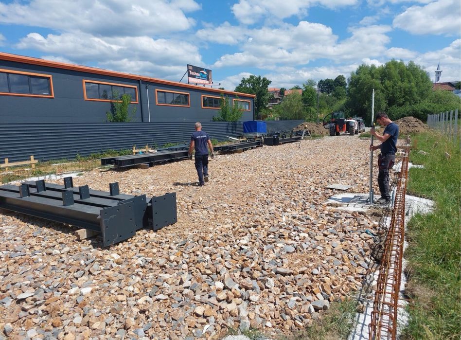 • Construim Hale Metalice pe comanda