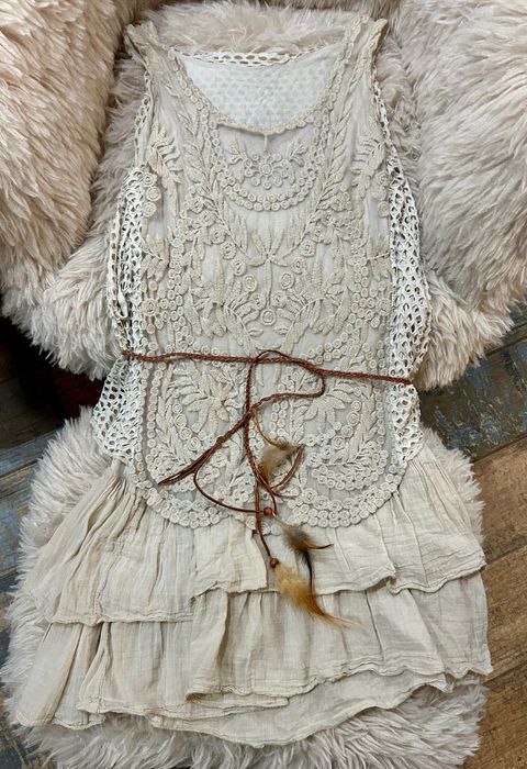 Сатениран комплект, ленена рокля, боди, топ Valentino