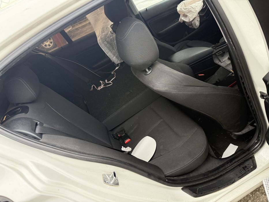 BMW 118D F20 На части