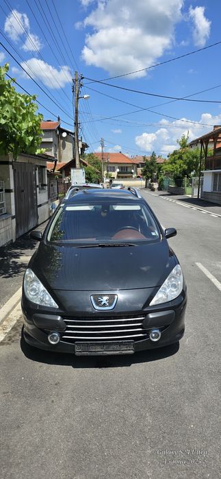 Продават се на части Пежо 407 и 307