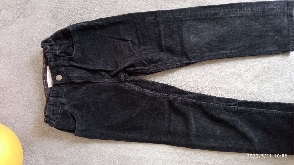 Детски панталони на H&M