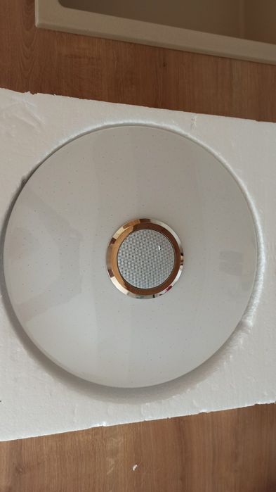 Музикална блутут - лампа