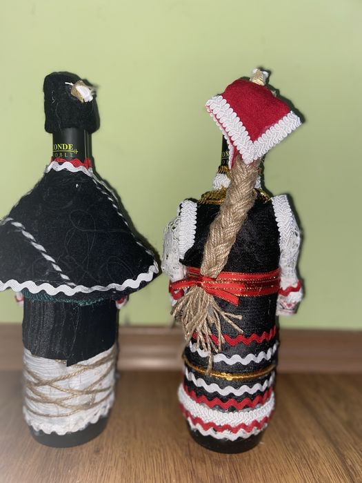 Ръчно Изработена Народна Носия Бутилка