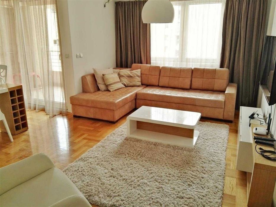 Дава се под наем Двустаен апартамент в Бургас, Братя Миладинови - 56 кв.м за 229.5 € - Снимка #3