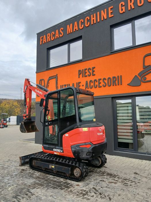 Kubota KX30 – Miniexcavator 3 tone – 2 cupe