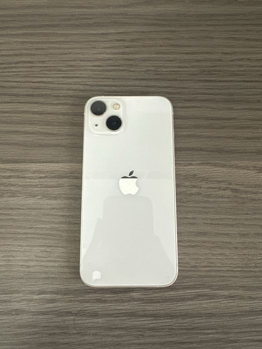 iPhone 13 белый 128гб