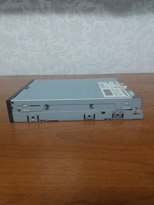 Привод для дискет.