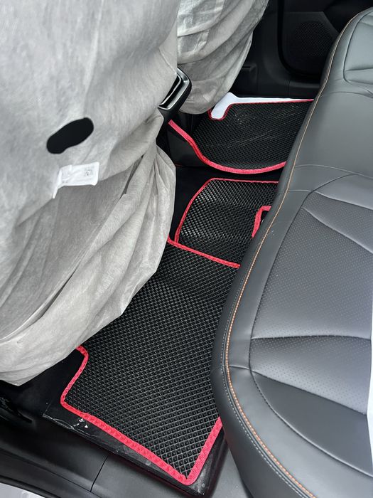 Новые EVA коврики на Лада 2114.