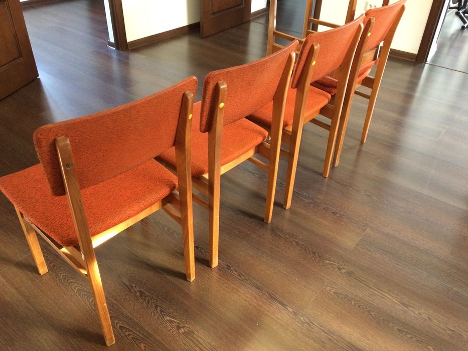 Стулья деревянные 6 штук