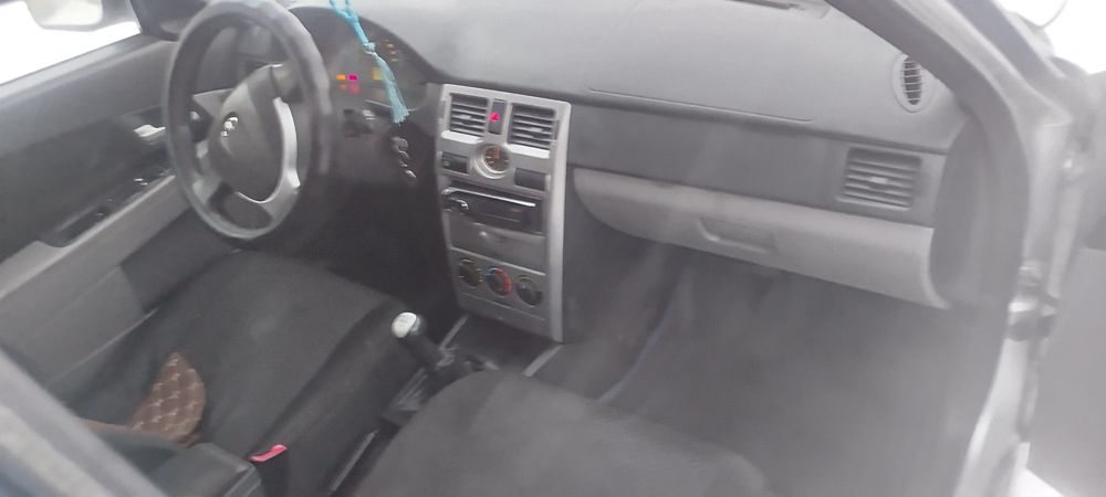 Продам приора хэтжбэк