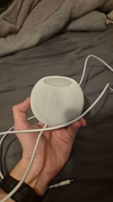 Apple HomePod mini , Бяла