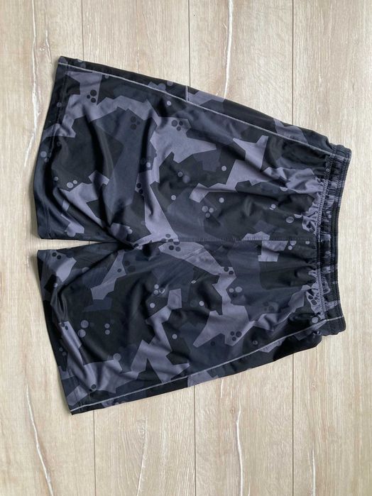 Under Armour Heatgear Loose мъжки къси панталони къс панталон шорти размер М