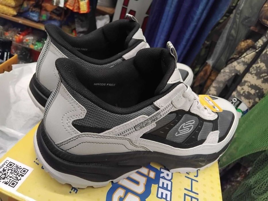 Skechers - стелка 31 см мъжки спортни обувки маратонки ! ЧИСТО НОВИ!