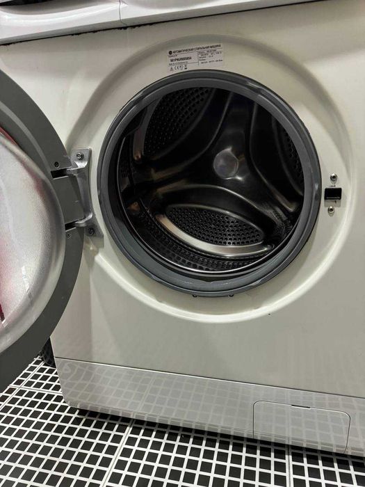 Срочно продам стиральную машину