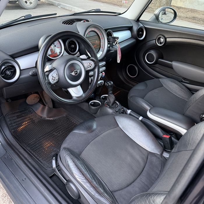 Продам Mini Cooper 2007 года