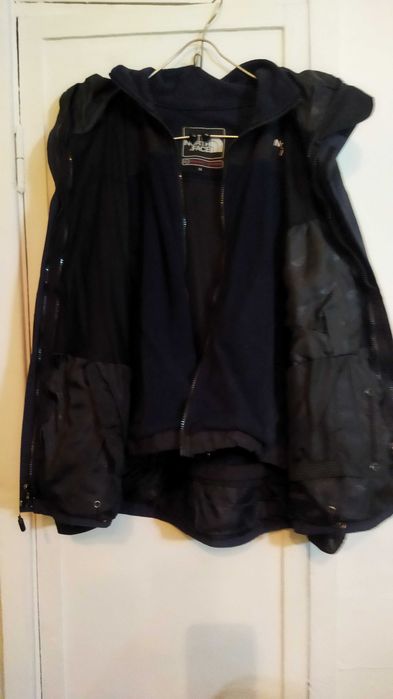 Продам зимние куртки Alaska Canada, The North Face, Levis