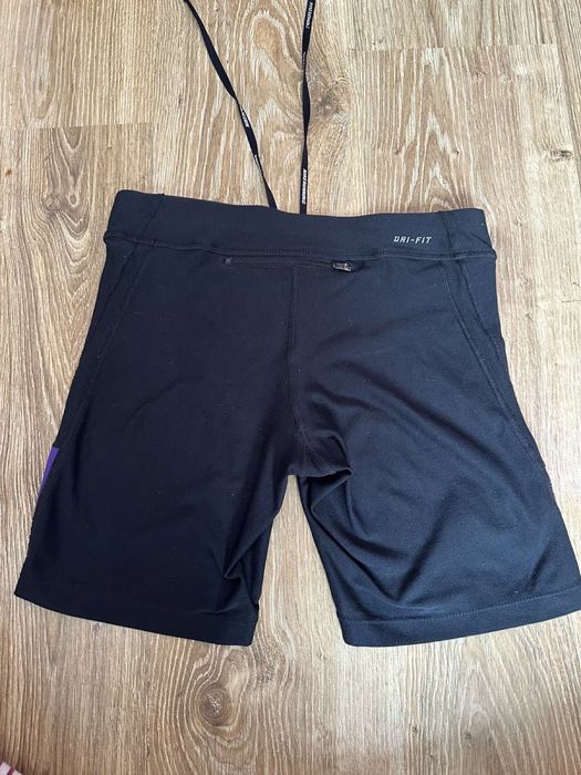 Дамски клинове