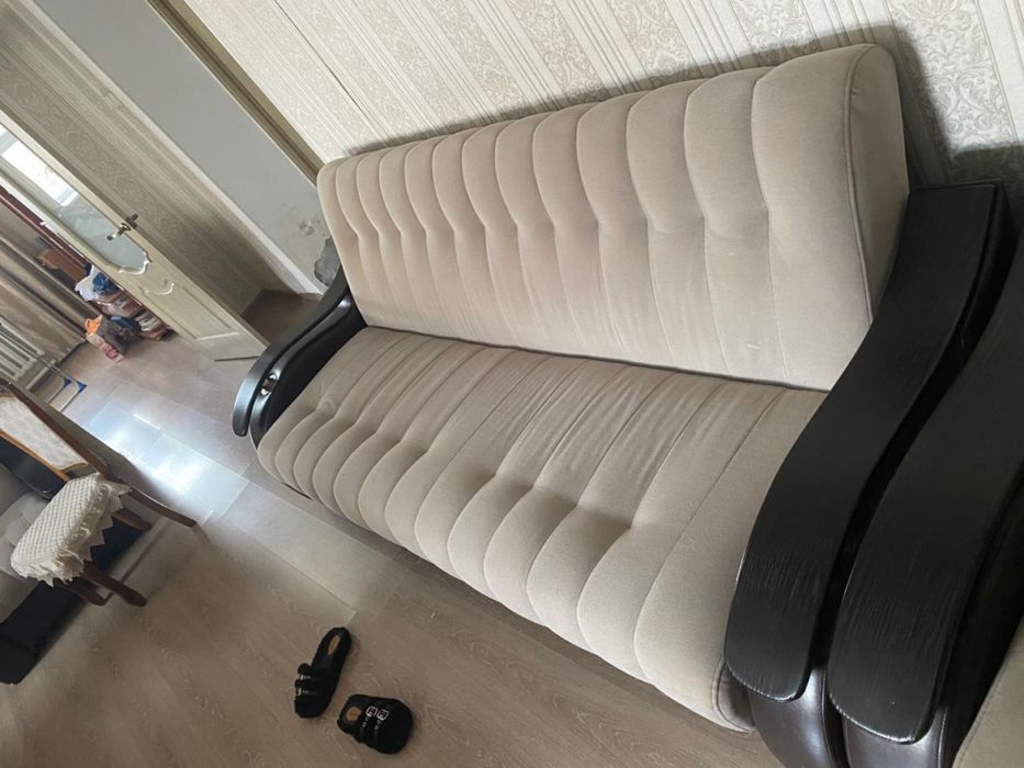 Продаётся диван + кресло тройка