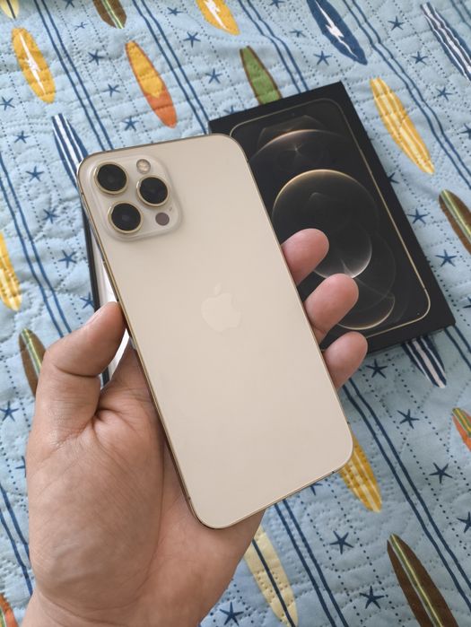 Айфон 12 Про Макс Идеал Обмен интересует